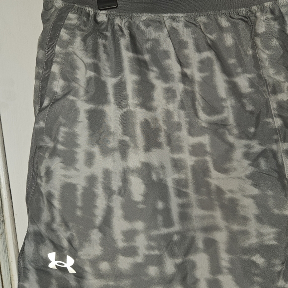 Underarmour 2xl Workout Shorts Gray - Picture 2 of 10